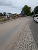 Foto: Trebbin | Am Kulturhaus | Verdreckte Fahrbahn 