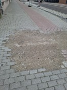 Foto: Pflastersteine fehlen 