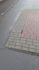 Foto: Lockere Pflastersteine Ortsteil Schönow 