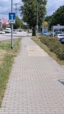 Foto: Pflege und Instandhaltung Geh und Radwegflächen Höhe lidle notwendig Upstall Straße  