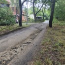 Foto: Gefahr durch ausgespülte Straße  
