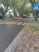 Foto: Kaputter Überweg  