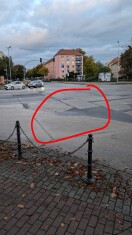 Foto: Gulli verstopft im Kreuzungsbereich Wilhelmsdorfer Straße  