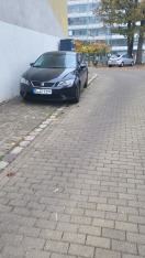 Foto: Parken auf Gehweg  