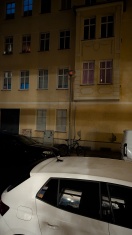 Foto: Hausnummer 30 defekt - des weiteren Hundekot allseits Clara Zetkin Straße  