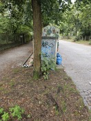 Foto: Vermüllung Altglascontainer  