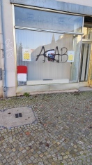 Foto: Schmierereien an Schaufenster  