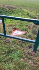 Foto: Allgemeines Hinweiszeichen VZ 101 - Brücke Falkenhain Ri. Hohendorf kaputt 