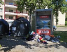 Foto: Müll an Glas- und Kleidercontainer 