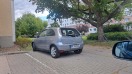 Foto: abgemeldetes Fahrzeug seit Monaten auf Parkplatz 