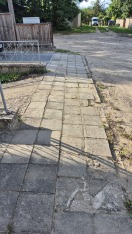 Wriezen: Gehweg- und Bordsteinschäden   Foto: Gehweg- und Bordsteinschäden