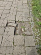 Foto: Kaputter Fußweg  