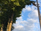 Foto: Stromkabel für Straßenbeleuchtung gekreuzt  