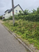 Foto: Kaum benutzbarer gehweg 