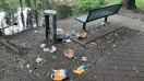 Foto: Mülleimer aus Halterung gerissen  
