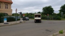 Foto: Verrückt - Einbahnstraße mit Radfahrer frei - Verkehrsschild VZ 1022-10 bei Fahrtrichtung Süd-Nord 