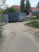 Foto: verschmutzte Zuwegung 