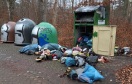 Foto: Verwüsteten Kleidercontainer 