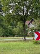 Foto: Vorfahrt Schild umgefahren  