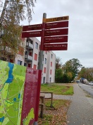 Foto: Verdreckter Wegweiser 