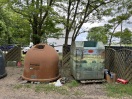 Foto: Sperrmüll am Glascontainer 