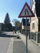 Foto: Entfernung überflüssiger Verkehrszeichen in Grünewalde 