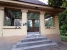 Foto: Beseitigung von Graffiti und Vergitterungen am Schlossparkpavillon 