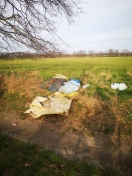 Foto: Leddiner Weg Müll entsorgt  