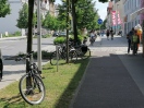 Foto: Fehlende Fahrradanlehnbügel vor Eiscafe Bahnhofstraße  