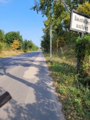 Foto: Fuß- und Radweg verdreckt  