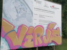 Foto: Beseitigung von Graffiti Vandalismus an der Hauptzufahrt zur Therme 
