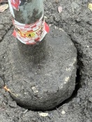 Foto: Schild wackelt 