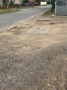 Foto: Schlaglöcher im Kreuzungsbereich  