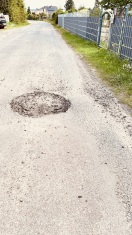 Foto: Schlaglöcher und Strassenschäden 