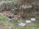 Foto: Seit Monaten Kunsstoffabfälle im Wald 