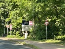 Foto: Das Verkehrszeichen 274 (30 Km/h) schlecht zu sehen 