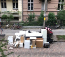 Foto: Möbel auf der Straße  