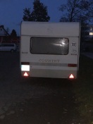 Foto: Abgepackter Wohnanhänger 