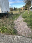 Foto: Unnutzbarer Gehweg Fichtenberg Bergstr. (Höhe alter Kuhstall) 