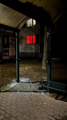 Foto: Bushaltestelle naturschule kaputt 