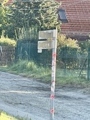 Foto: Straßenschilder übersprüht 