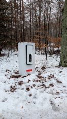 Foto: Heiztherme im Wald entsorgt 