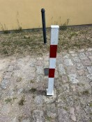 Foto: Angefahrener Poller 