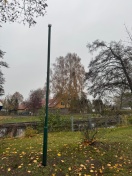 Foto: ...schon mehrmals gemeldet: seit 9 Monate defekt und nun seit ca. 2 Monate abmontiert!  