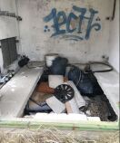 Foto: illegaler Müll im Trafohaus 