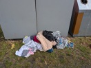 Foto: Volle Kleidercontainer 