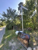 Foto: Sperrmüll am Straßenrand Eichenweg 