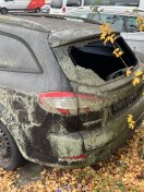 Foto: Verlassenes Kfz - Heckscheibe eingeschlagen - Netto-Parkplatz 